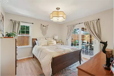 112 W 35th St, Vancouver, WA 98660 - Photo 16