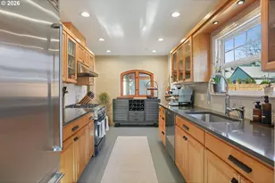 112 W 35th St, Vancouver, WA 98660 - Photo 12