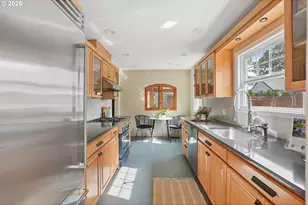 112 W 35th St, Vancouver, WA 98660 - Photo 12