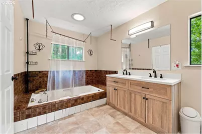 15338 Holcomb Blvd, Oregon City, OR 97045 - Photo 20