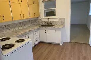 218 S 19th St, Springfield, OR 97477 - Photo 14