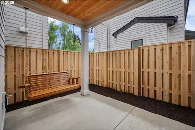 6945 N Burr Ave, Portland, OR 97203 - Photo 22