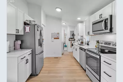 1000 S McKern Ct #61, Newberg, OR 97132 - Photo 6