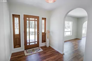 28788 Gimpl Hill Rd, Eugene, OR 97402 - Photo 2