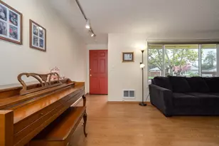 1392 SW Myrtle St, Dundee, OR 97115 - Photo 4