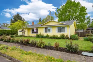 1392 SW Myrtle St, Dundee, OR 97115 - Photo 2