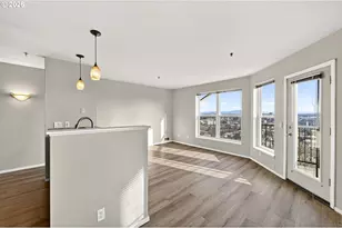 410 NW Uptown Terrace, Portland, OR 97210 - Photo 8