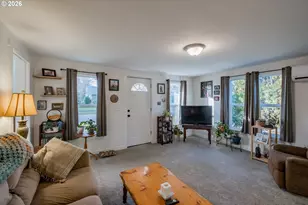 269 S Second St, Lebanon, OR 97355 - Photo 2