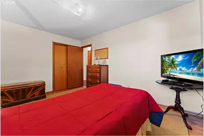 10910 SE Pardee St, Portland, OR 97266 - Photo 28