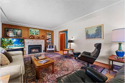 10910 SE Pardee St, Portland, OR 97266 - Photo 16
