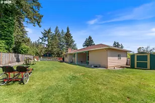 10910 SE Pardee St, Portland, OR 97266 - Photo 38