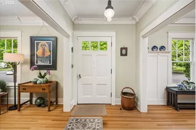 1838 SE Harrison St, Portland, OR 97214 - Photo 4