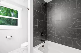 18240 SW Jay St, Beaverton, OR 97003 - Photo 12