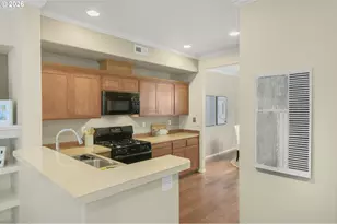 2886 NW Kennedy Ct, Portland, OR 97229 - Photo 8