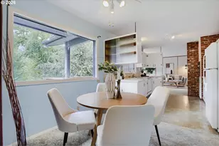 8015 SW Fairway Dr, Portland, OR 97225 - Photo 8