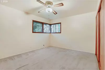 8015 SW Fairway Dr, Portland, OR 97225 - Photo 16