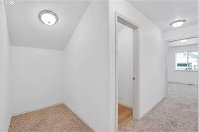 7028 SE 86th Ave, Portland, OR 97266 - Photo 22