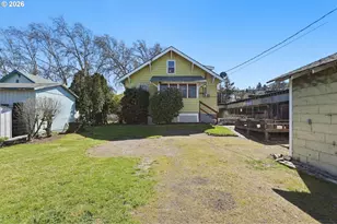 805 E 12th St, The Dalles, OR 97058 - Photo 34