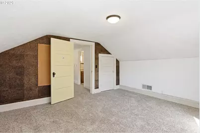 805 E 12th St, The Dalles, OR 97058 - Photo 26