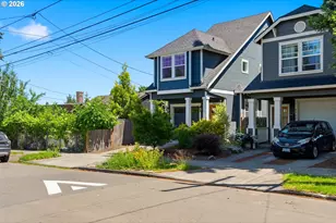 9578 N Burr Ave, Portland, OR 97203 - Photo 2