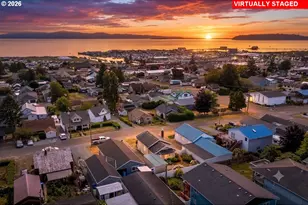 210 Cypress Ave, Garibaldi, OR 97118 - Photo 28