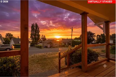 210 Cypress Ave, Garibaldi, OR 97118 - Photo 2