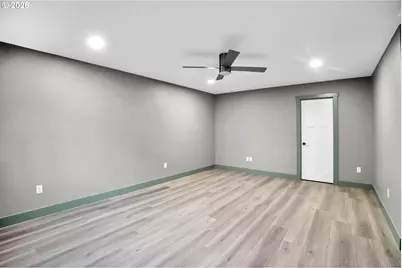 706 S 8th Ave, Cornelius, OR 97113 - Photo 4