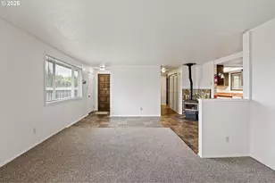 1063 S 4th St, Coos Bay, OR 97420 - Photo 12