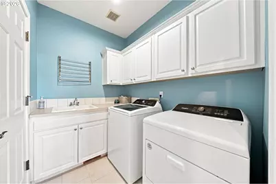 12132 Hazel Park Dr, Oregon City, OR 97045 - Photo 24