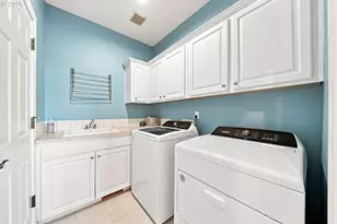 12132 Hazel Park Dr, Oregon City, OR 97045 - Photo 24
