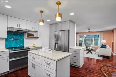 2817 NE Meadow Ct, Hillsboro, OR 97124 - Photo 10