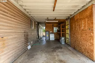 324 W Berdine St, Roseburg, OR 97471 - Photo 36