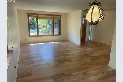 2280 Tabor St, Eugene, OR 97401 - Photo 14