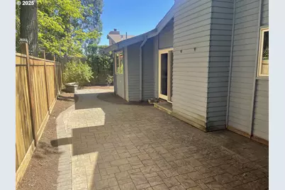 2280 Tabor St, Eugene, OR 97401 - Photo 40