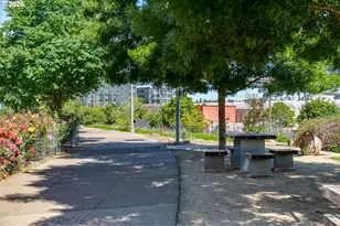 1150 NW Quimby St, Portland, OR 97209 - Photo 42