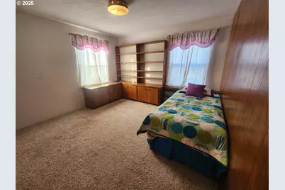219 S 7th St, Nyssa, OR 97913 - Photo 8