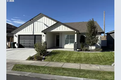 833 E Autumn Ave, Hermiston, OR 97838 - Photo 1