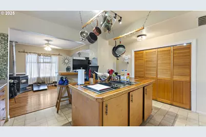 63776 Flanagan Rd, Coos Bay, OR 97420 - Photo 8