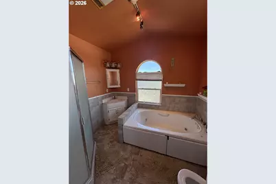 63776 Flanagan Rd, Coos Bay, OR 97420 - Photo 24
