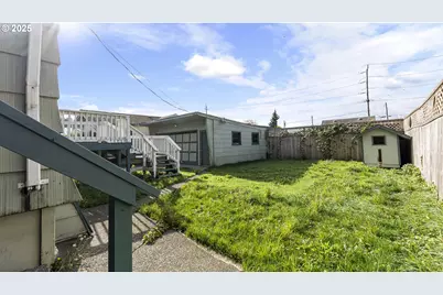 63776 Flanagan Rd, Coos Bay, OR 97420 - Photo 32