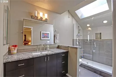 1933 SW Broadleaf Dr, Portland, OR 97219 - Photo 24