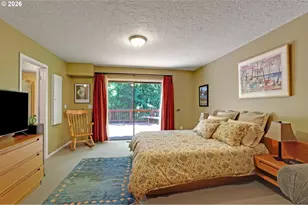 1933 SW Broadleaf Dr, Portland, OR 97219 - Photo 28