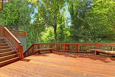 1933 SW Broadleaf Dr, Portland, OR 97219 - Photo 20