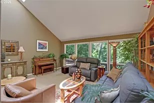 1933 SW Broadleaf Dr, Portland, OR 97219 - Photo 22