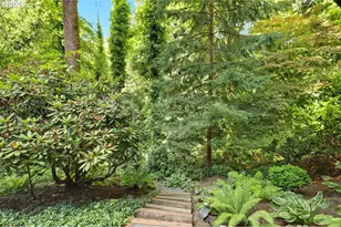 1933 SW Broadleaf Dr, Portland, OR 97219 - Photo 30