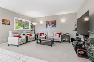 13070 SW Woodshire Ln, Tigard, OR 97223 - Photo 16