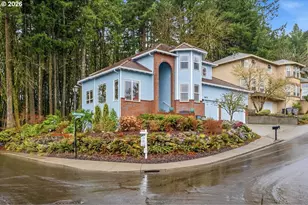 13070 SW Woodshire Ln, Tigard, OR 97223 - Photo 2