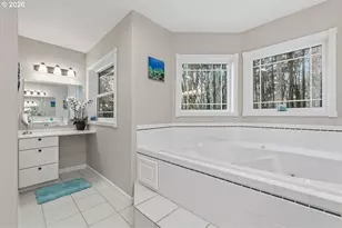 13070 SW Woodshire Ln, Tigard, OR 97223 - Photo 24