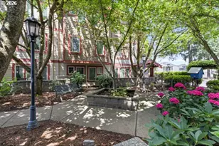 9817 NE Irving St, Portland, OR 97220 - Photo 22