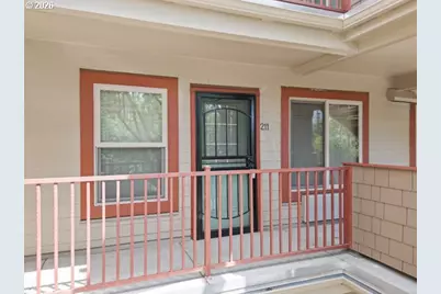 9817 NE Irving St #211, Portland, OR 97220 - Photo 2